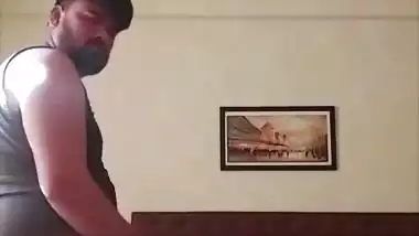 Slim Mumbai girl in doggy fucking with boyfriend