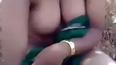 Dehati desi slut outdoor nude show