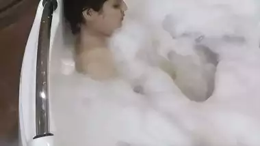 High class couple honeymoon sex photos and viral videos