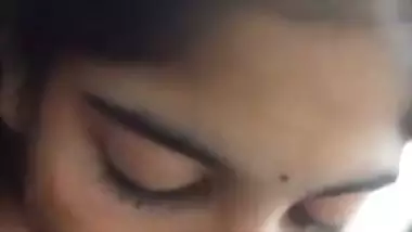 Kinky lover shoots his desi GF’s blowjob MMS