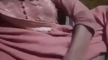 Shy girl fucks her pussy with a brinjal in xxx viral MMS