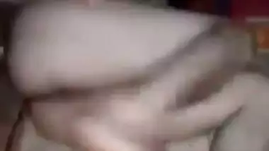 Big boob cousin shows her shaved pussy in nude MMS