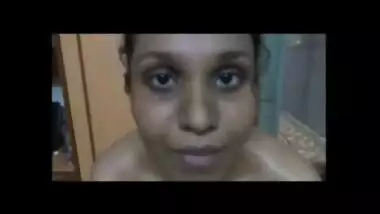 Chennai Babe Loves Flaunting Tight Big Ass