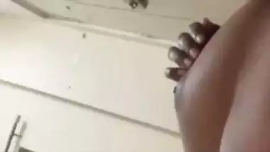 Mallu hot IT girl topless video call chat with lover