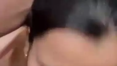 Kinky lover pees on his GF in Punjabi sex video