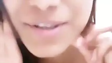 Poonam Pandey webinar on covid – Uncut nipple slip