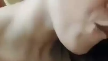 Delhi girlfriend in bra sucks her boyfriend dick
